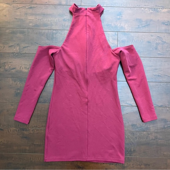 NBD Revolve Dominique Mini Dress Burgundy Berry Off The Shoulder Size Small - Picture 4 of 8